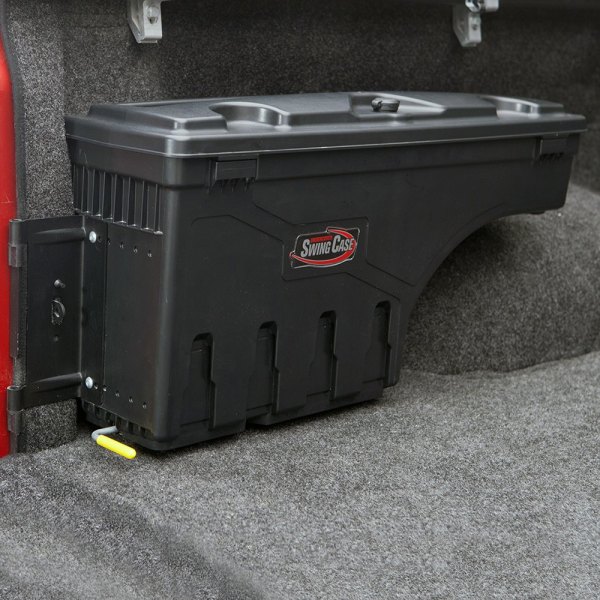 Image may not reflect your exact vehicle!UnderCover® - Single Lid Driver Side Swing Case