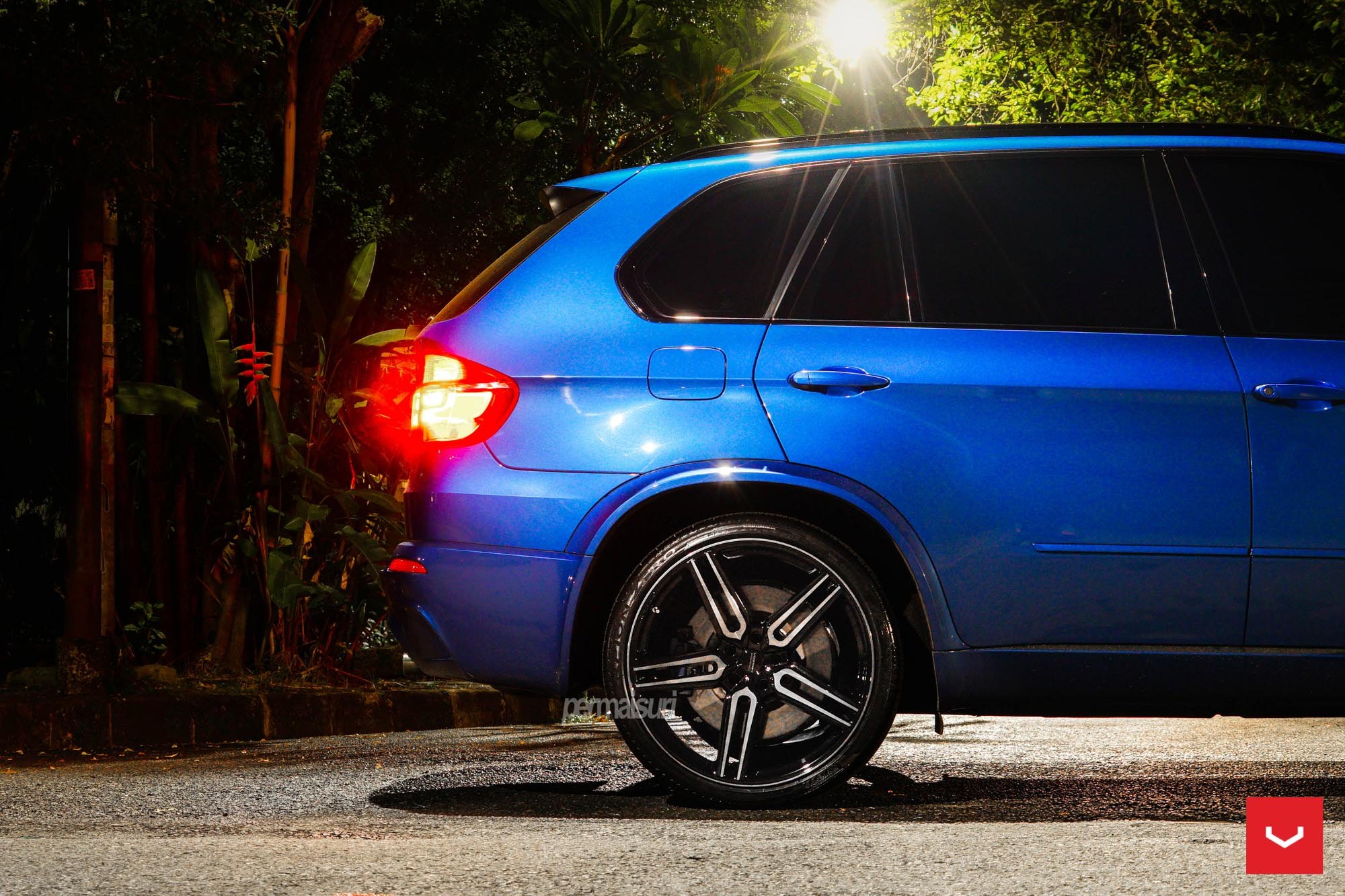 Red LED Taillights on Blue BMW X5 - Photo by Vossen