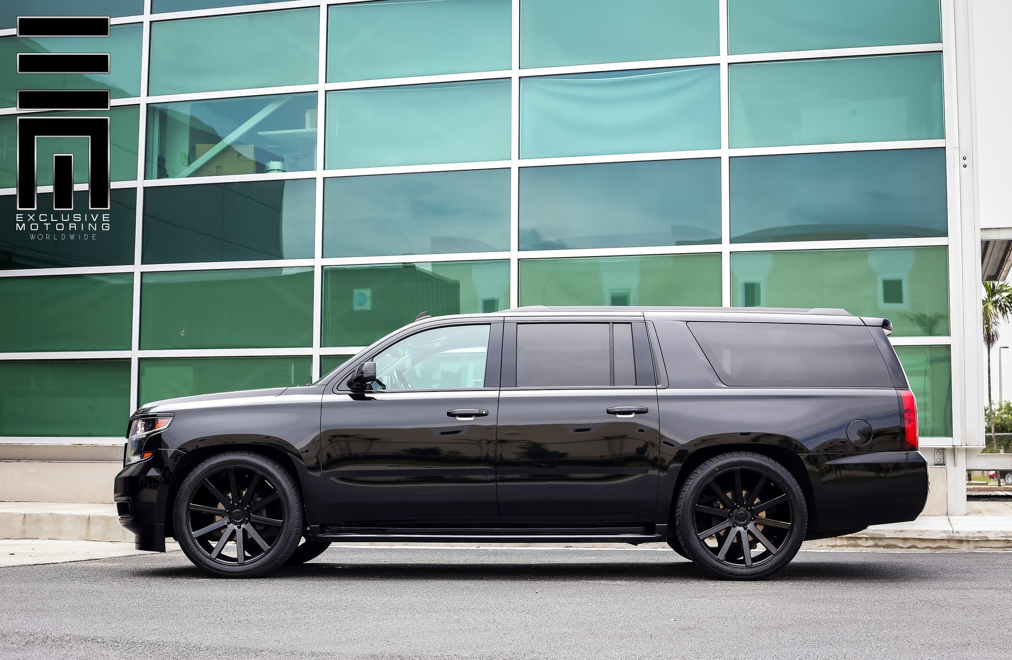 All Black Chevy Suburban Royal Presence - Photo by Exclusive Motoring