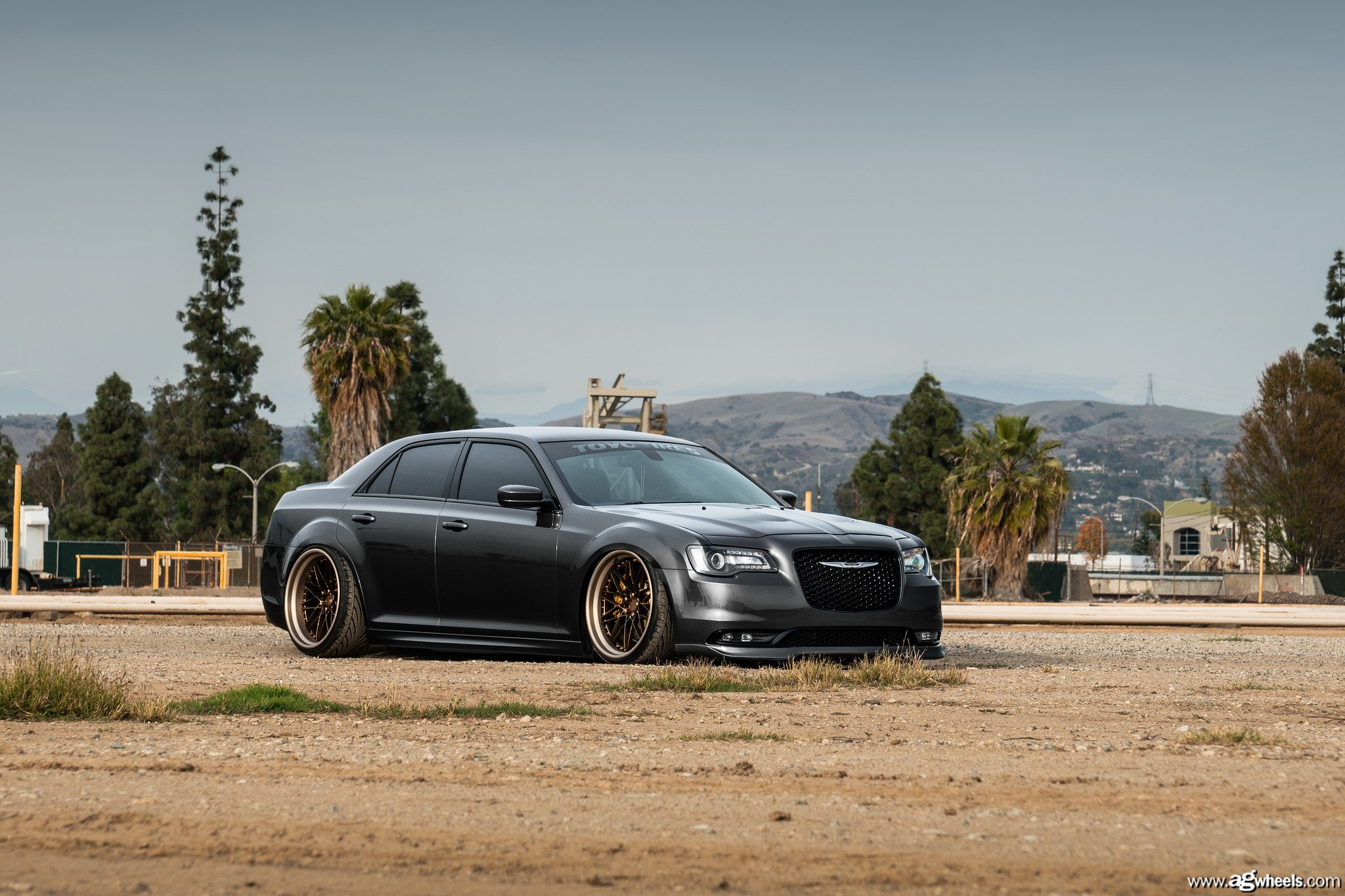 Blacked Out Mesh Grille on Gray Chrysler 300 - Photo by Avant Garde Wheels