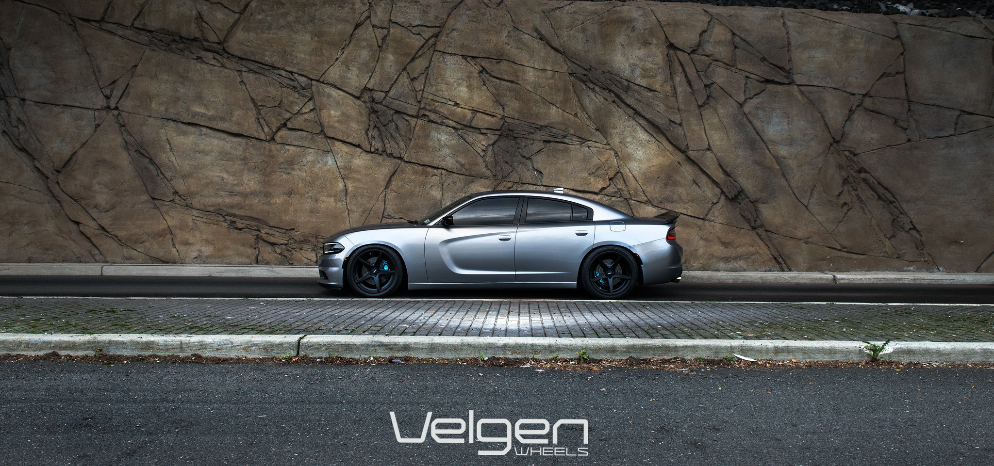 Silver Dodge Charger with Aftermarket Side Skirts - Photo by Velgen
