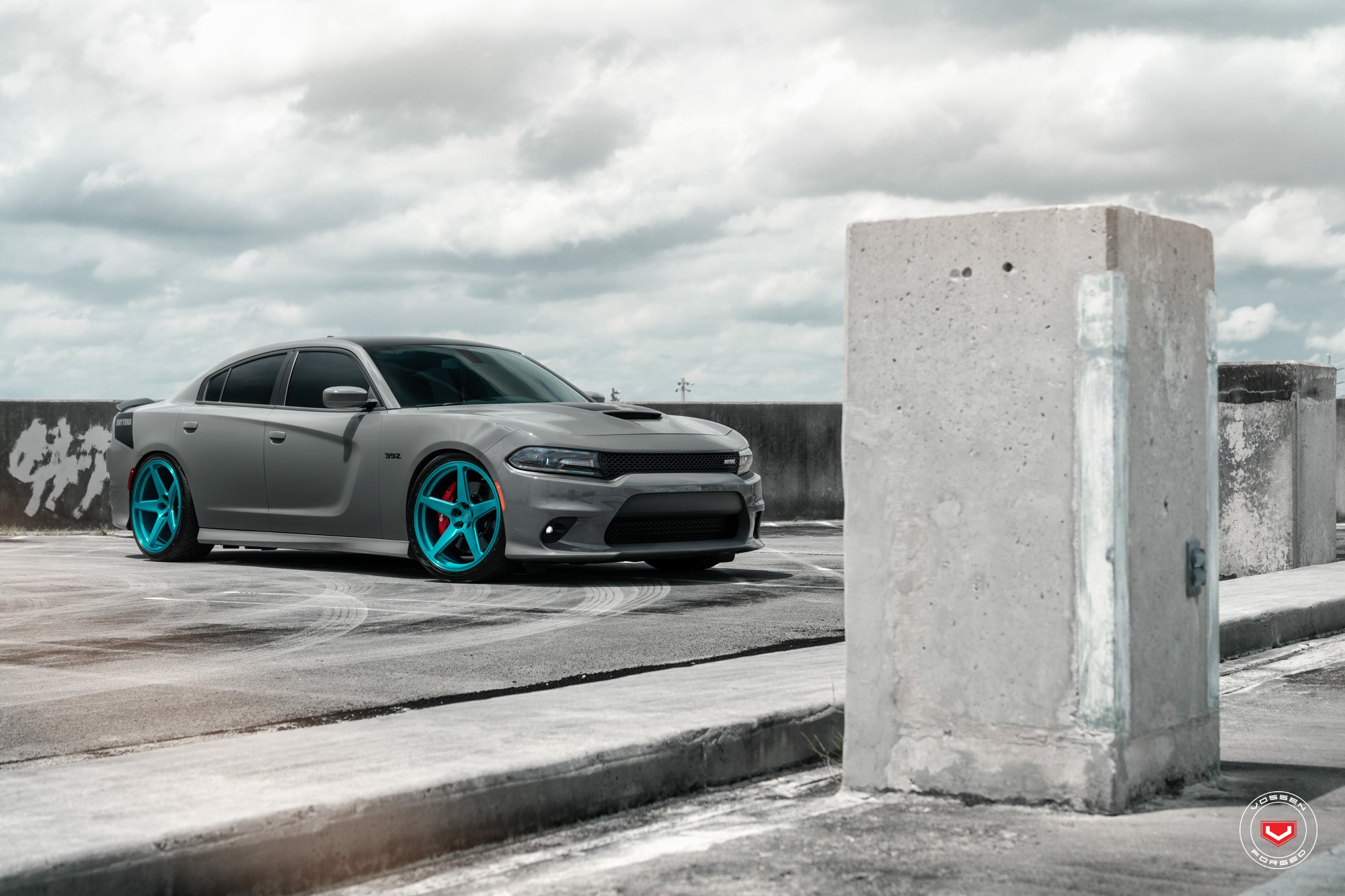 Aftermarket Front Bumper on Gray Dodge Charger Daytona - Photo by Vossen