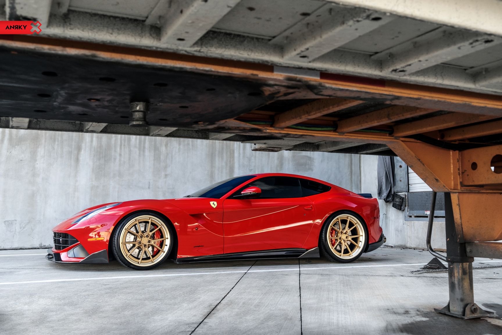 Anrky Rims with Red Brakes on Ferrari F12 - Photo by Anrky Wheels