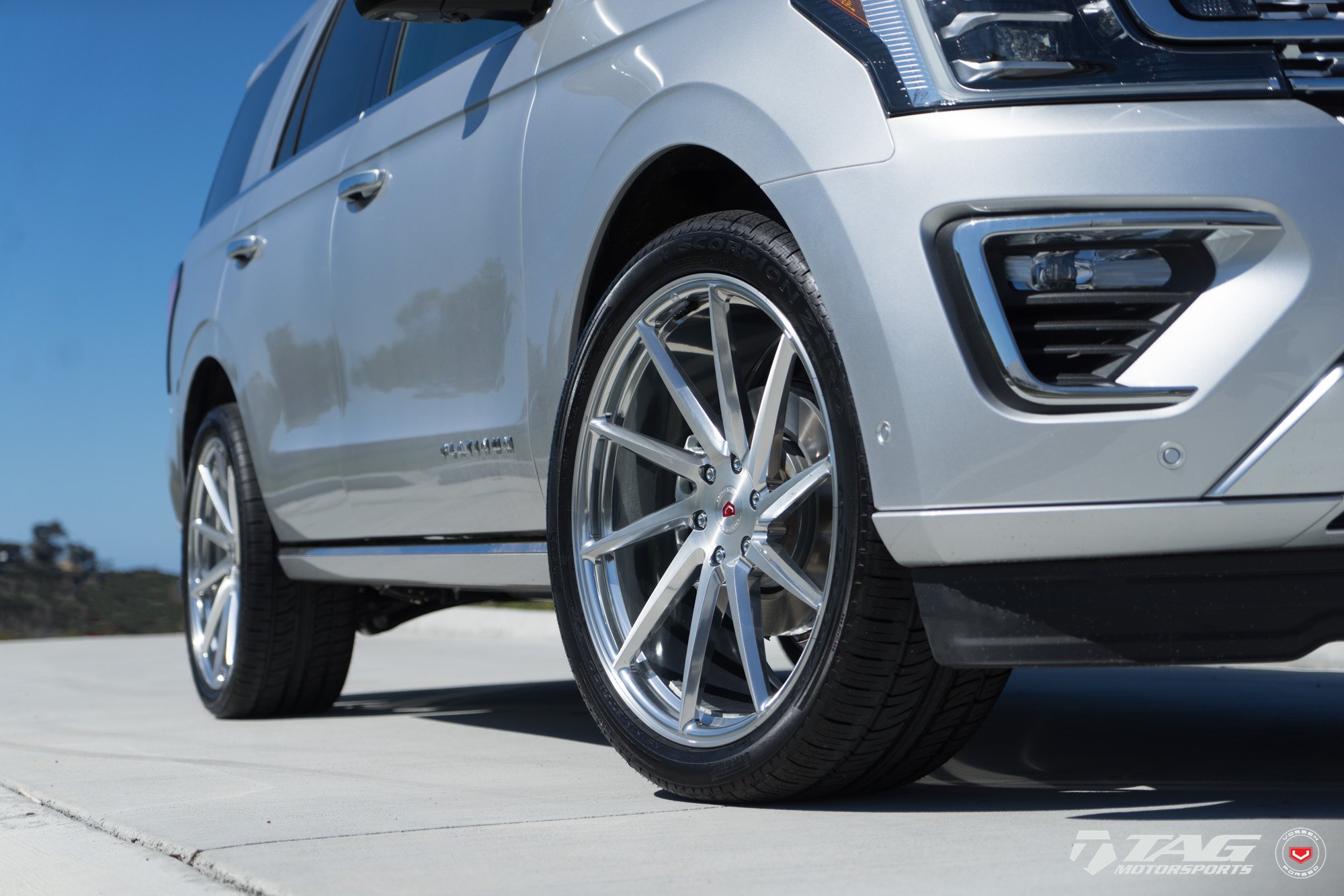 Aftermarket Front Bumper on Silver Ford Expedition - Photo by Vossen
