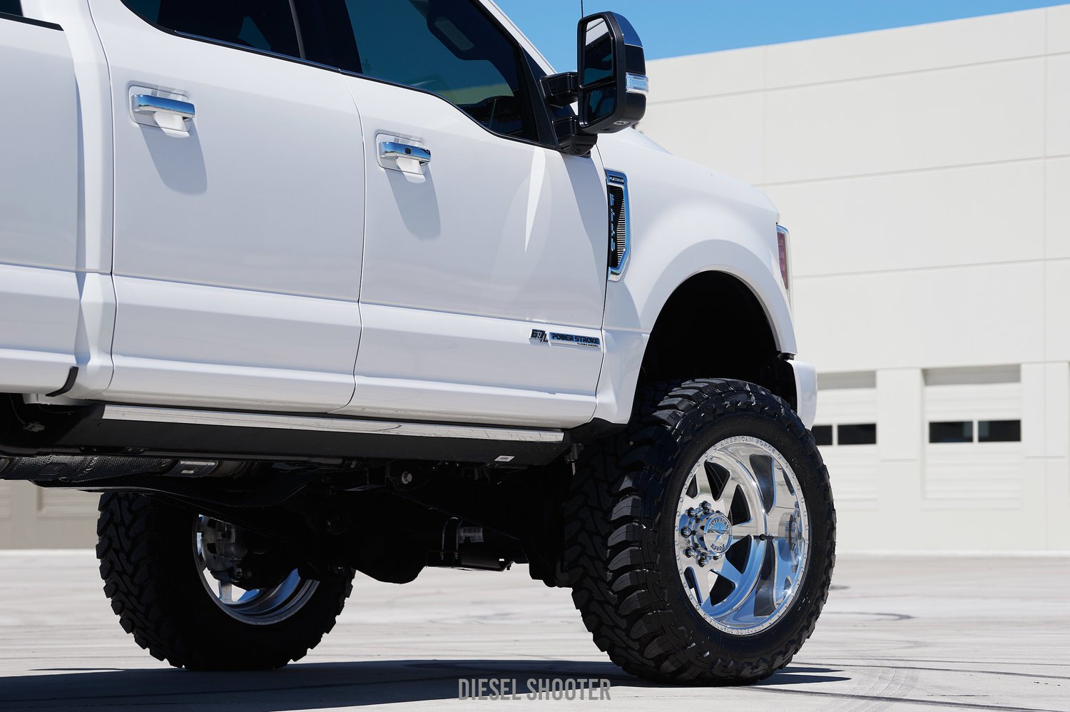 37 Inch Toyo Open Country M/T tires on White Ford F-250 - Photo by Diesel Shooter