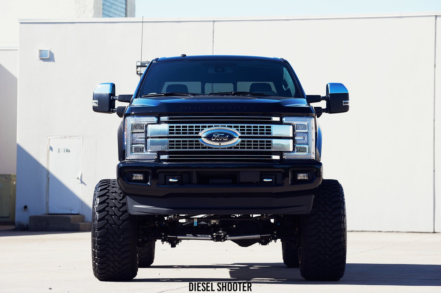 Custom Front Bumper on Ford F-250 Platinum - Photo by Diesel Shooter
