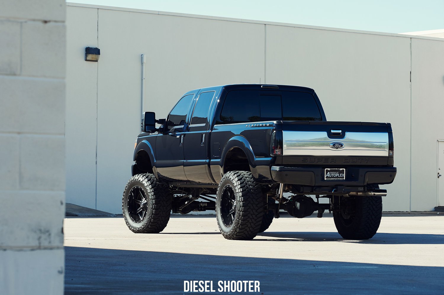 Gloss Black Ford F-250 on 22 Inch Fuel Off-Road Maverick Wheels - Photo by Diesel Shooter