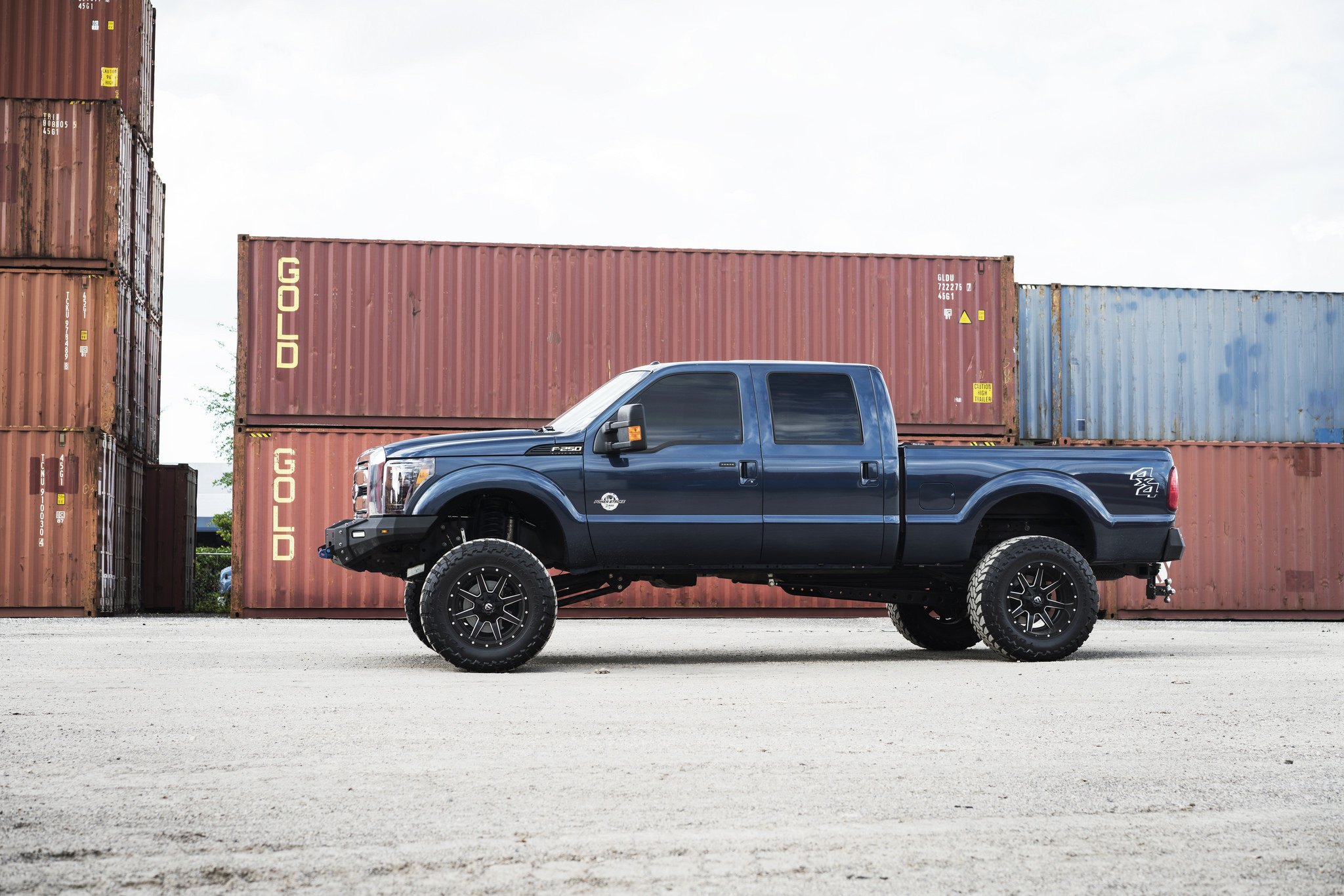Toyo Open Country Tires on Blue Ford F-250 - Photo by Fuel Offroad