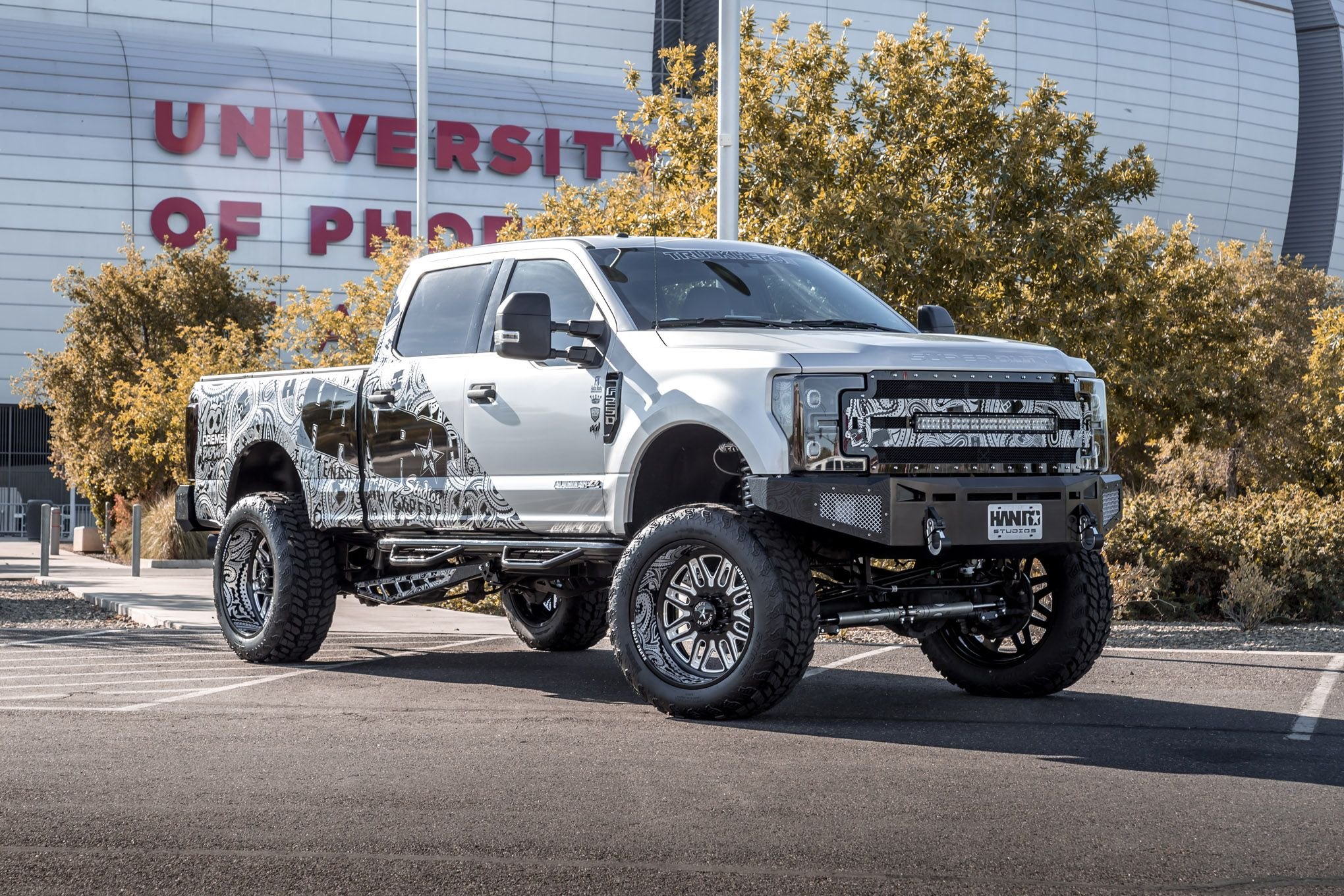 Gray Ford F-250 with Aftermarket Side Mirrors - Photo by Royal Pics