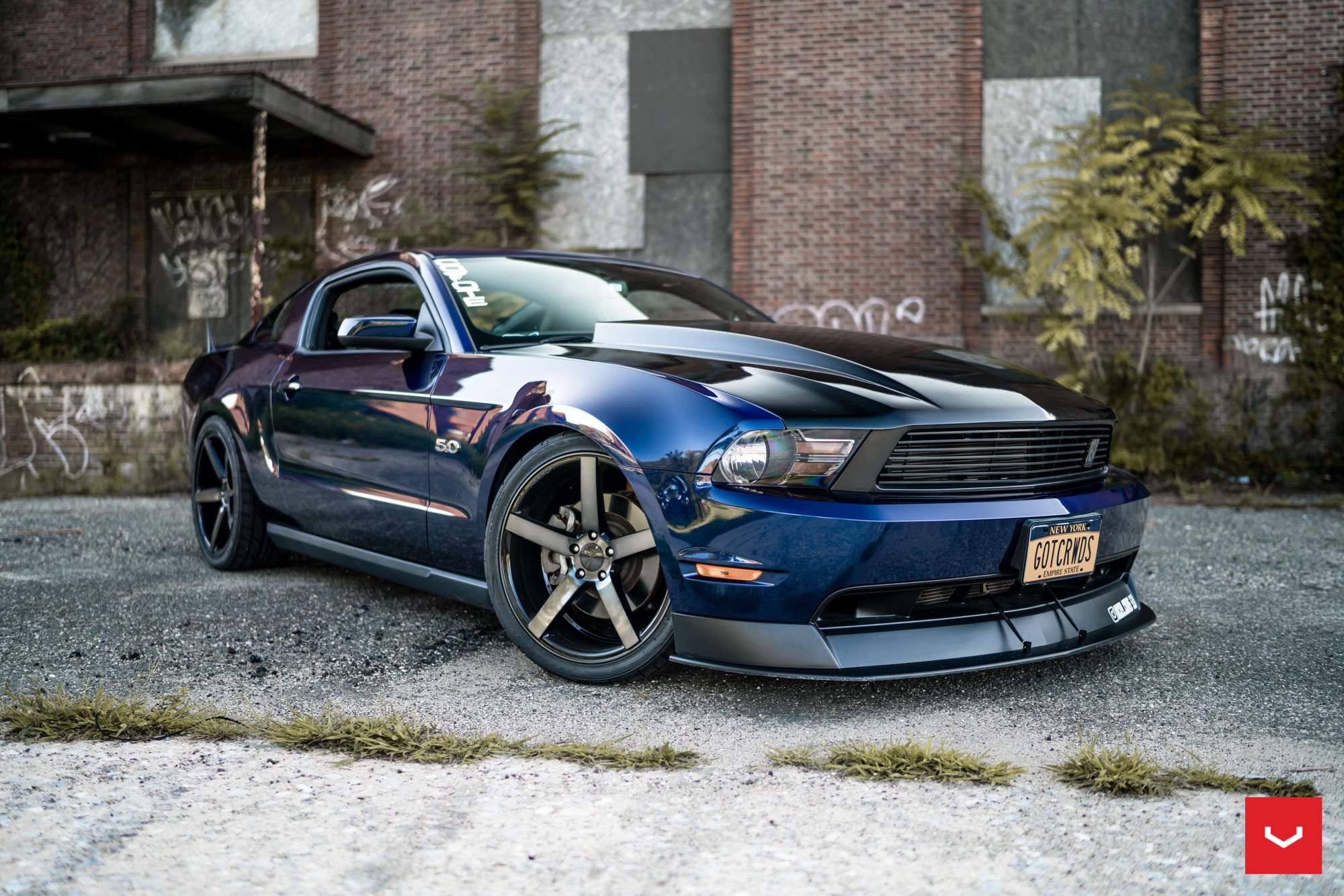 Aftermarket Front Bumper Lip on Blue Ford Mustang - Photo by Vossen