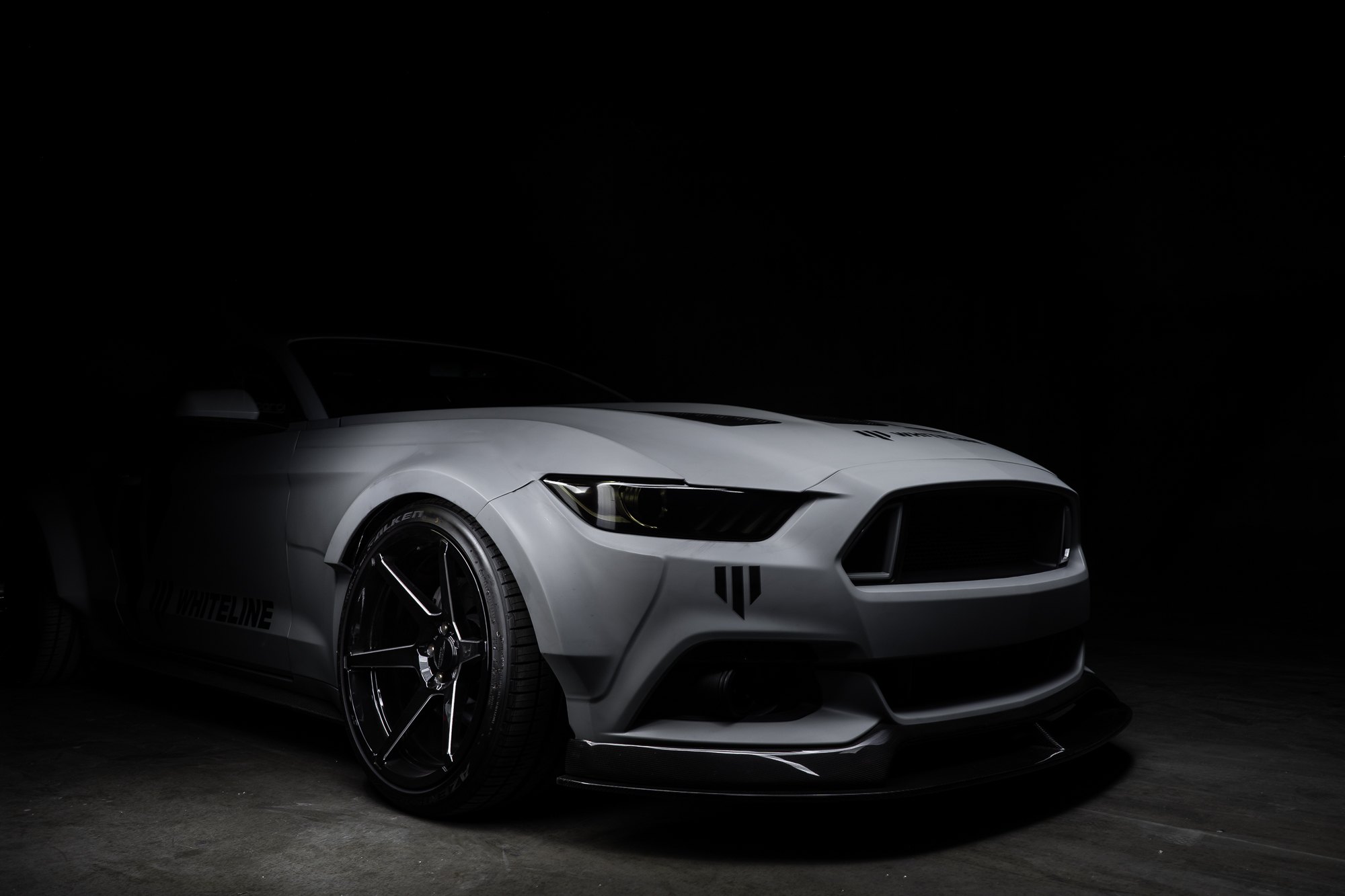 Ace Alloy Wheels on Gray Ford Mustang - Photo by Ace Alloy Wheels