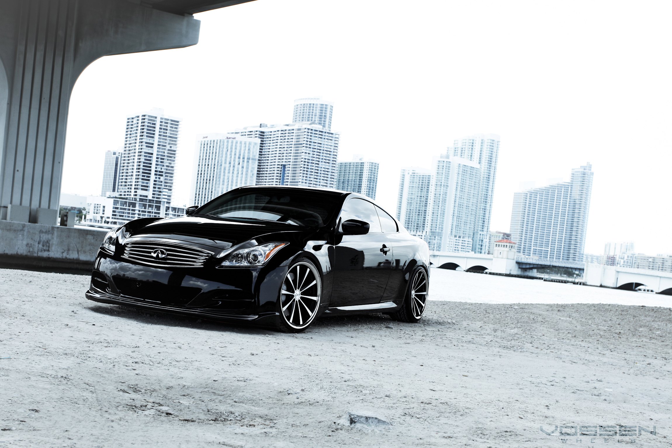 Custom Gloss Black Infiniti G37 with Chrome Grille - Photo by Vossen