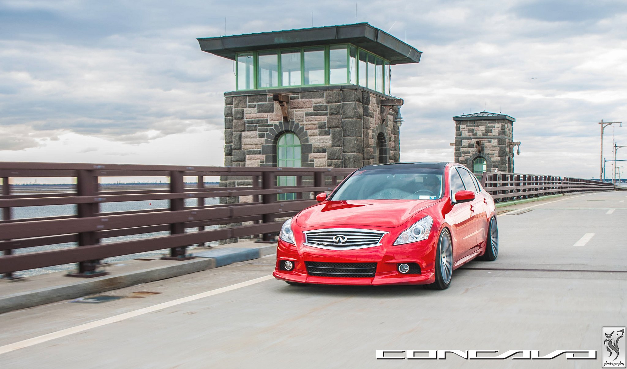 Crystal Clear Halo Headlights on Red Infiniti G37 - Photo by Vossen