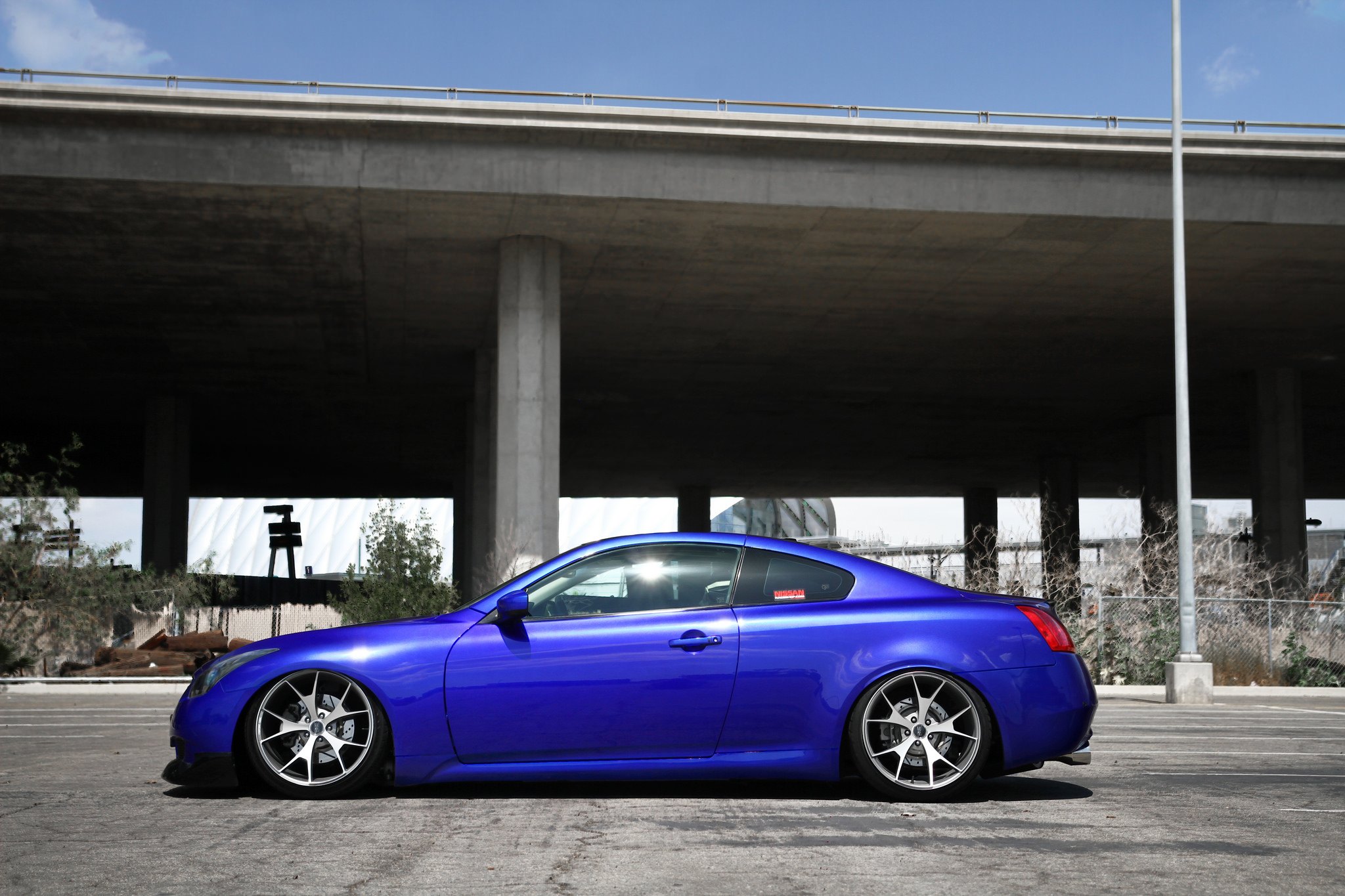 Blue Infiniti G37 with Aftermarket Side Skirts - Photo by Concept One