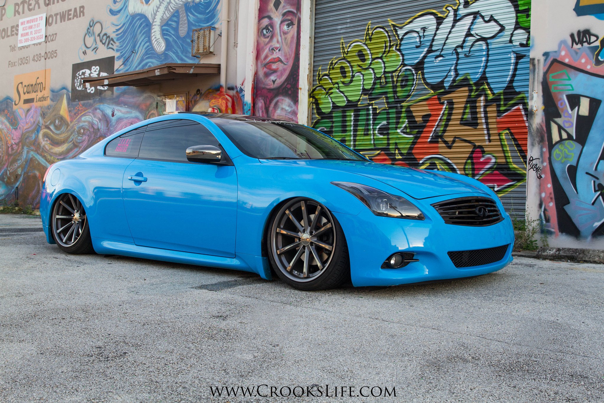 Blue Infiniti G37 with Blacked Out Billet Grille - Photo by Jimmy Crook