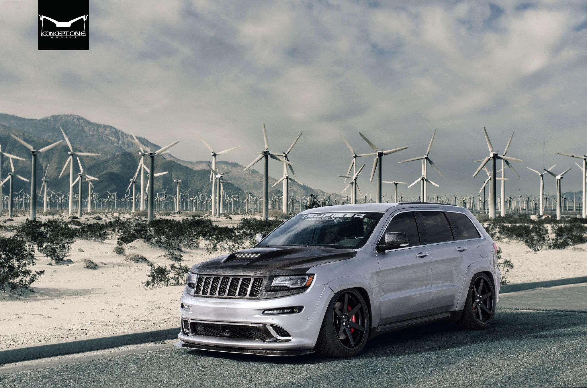 Lowered Jeep Grand Cherokee SRT - Photo by Concept ONE