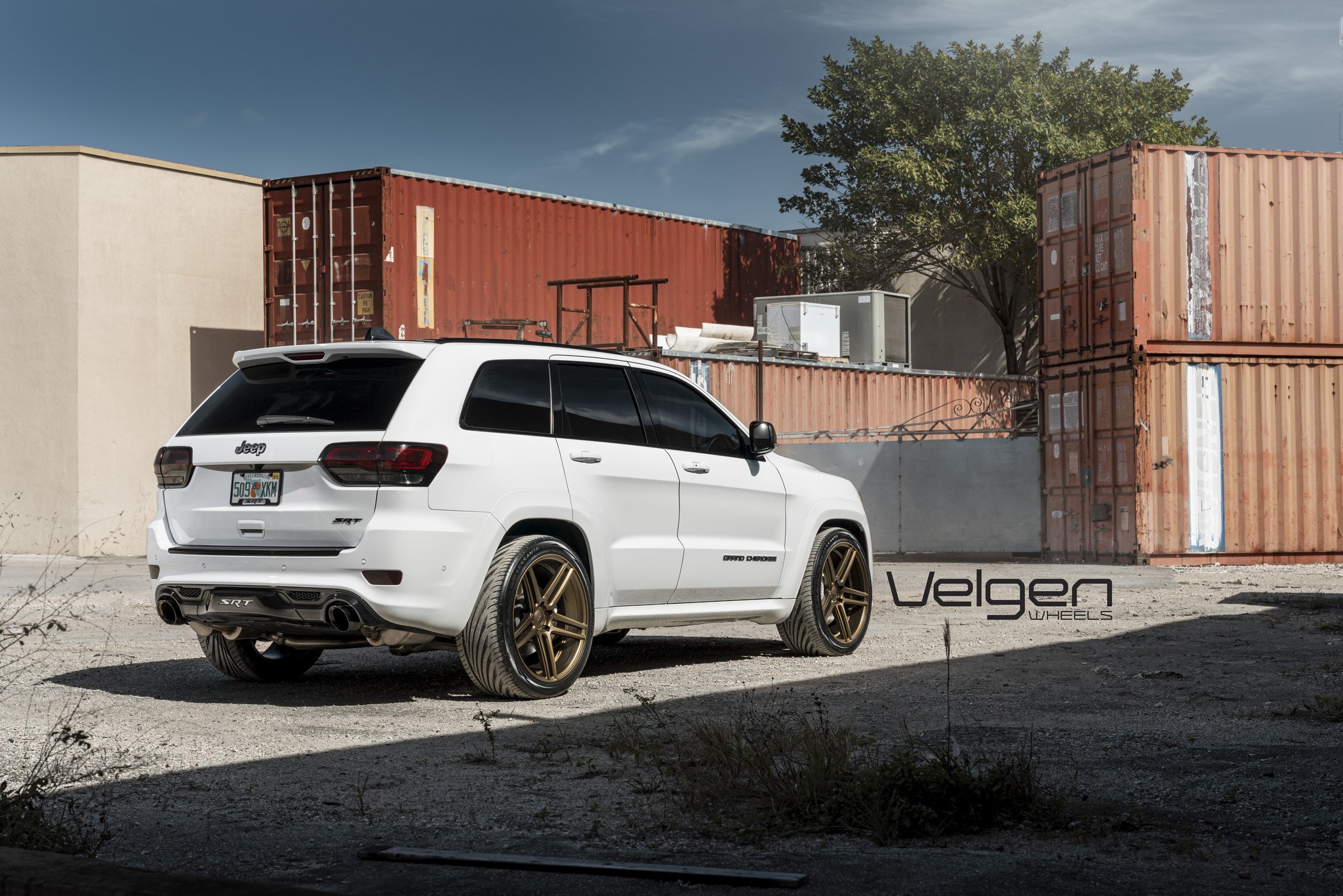White Jeep Grand Cherokee with Red Smoke Taillights - Photo by Velgen Wheels