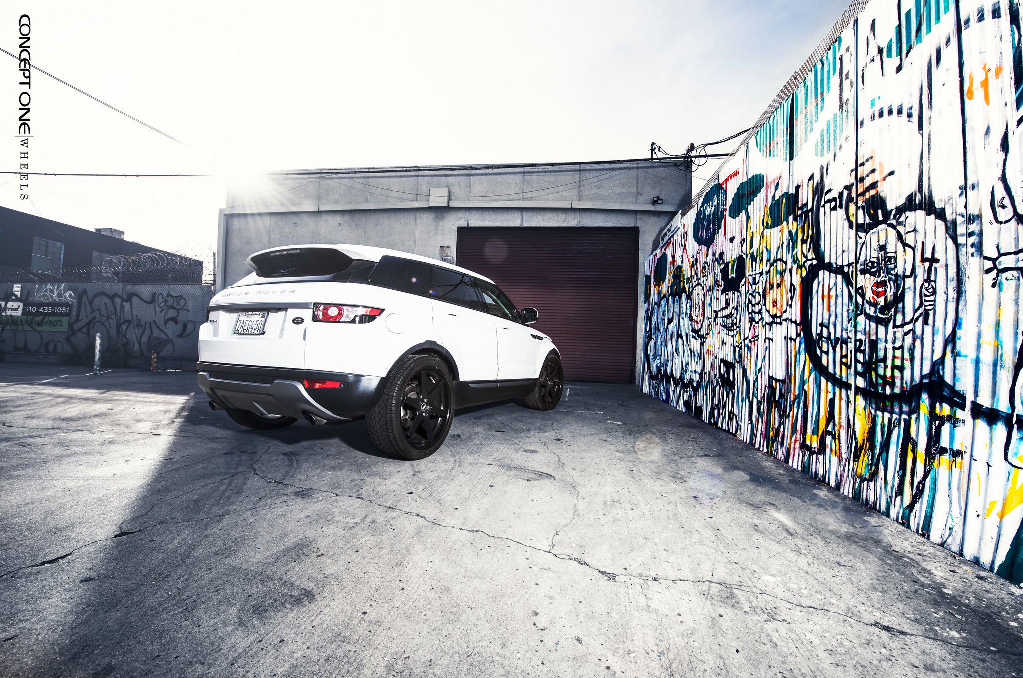 Roofline Spoiler with Light on White Range Rover Evoque - Photo by Concept One