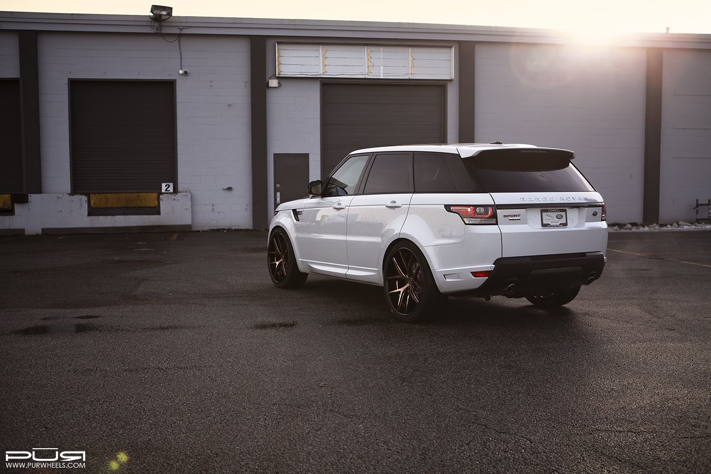Large Roofline Spoiler on White Range Rover Sport - Photo by PUR Wheels