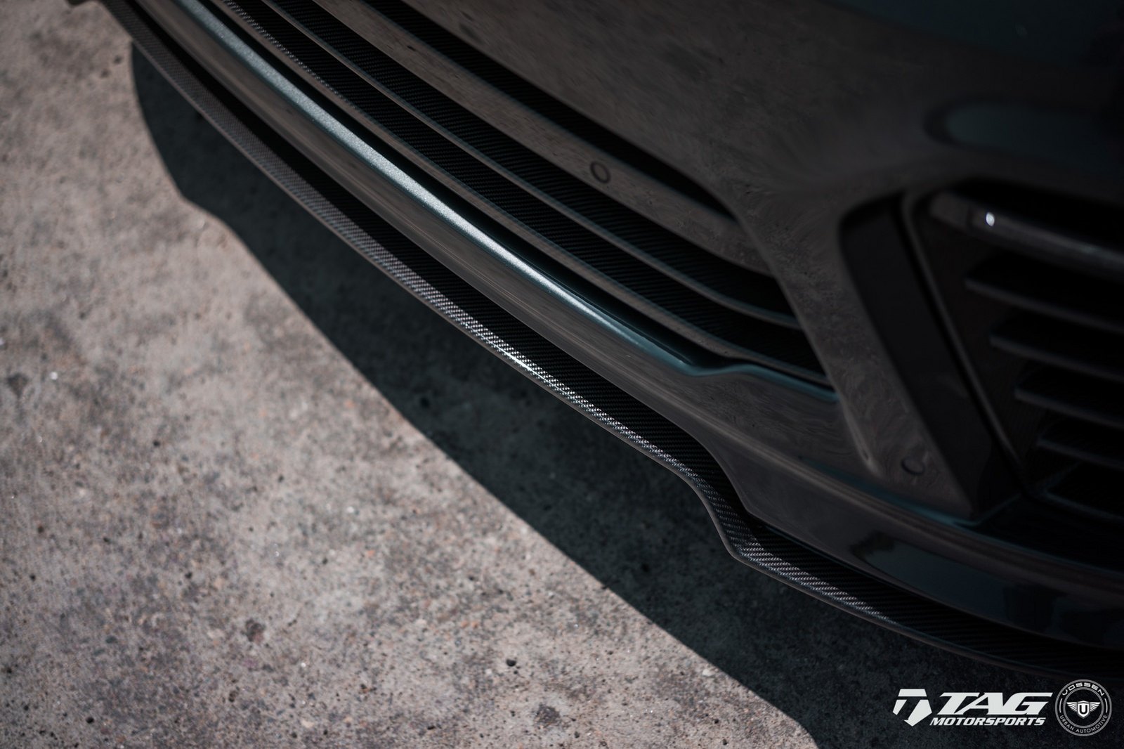 Carbon Fiber Front Bumper Lip on Black Range Rover Sport - Photo by Vossen
