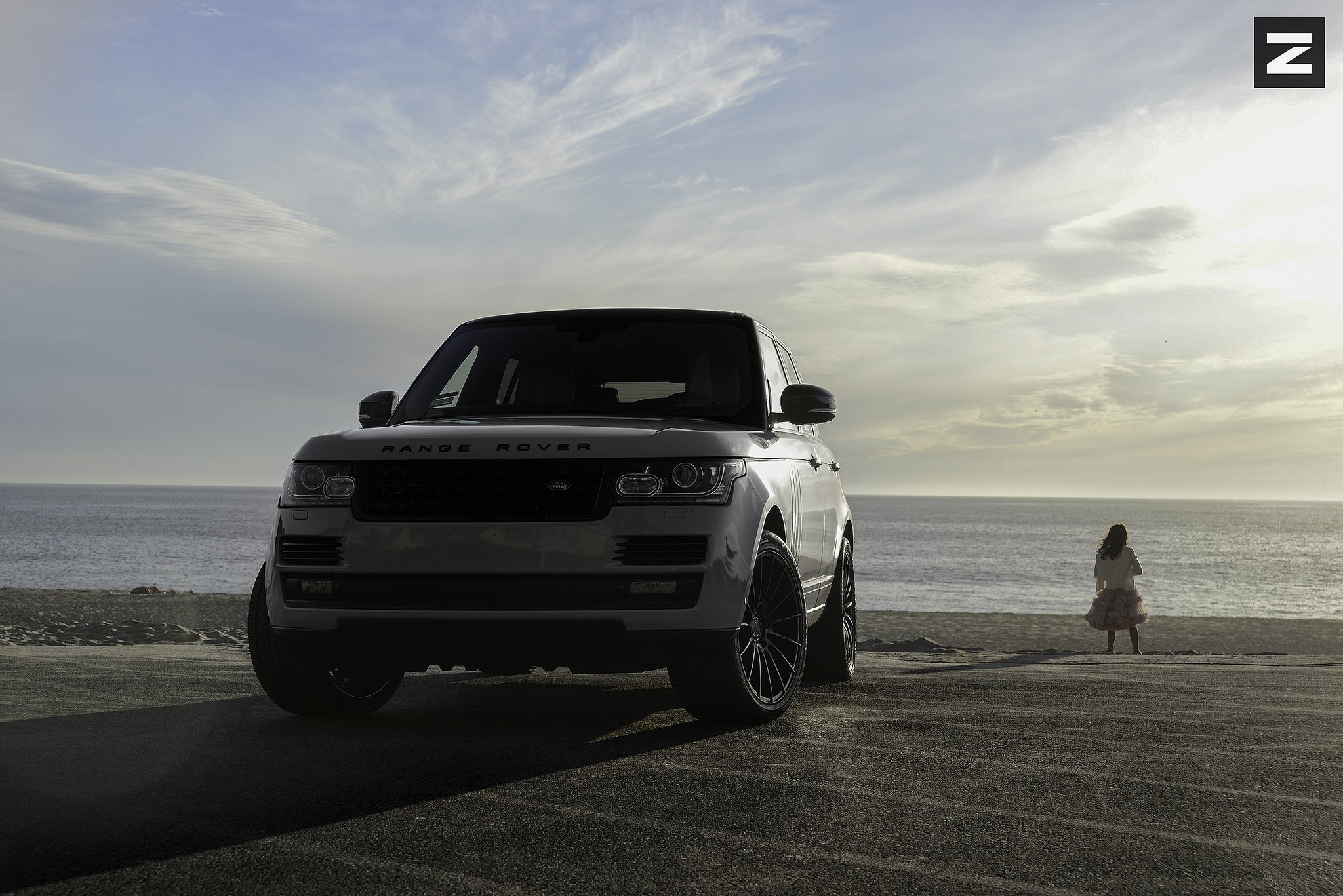 White Range Rover with Blacked Out Mesh Grille - Photo by Zito Wheels