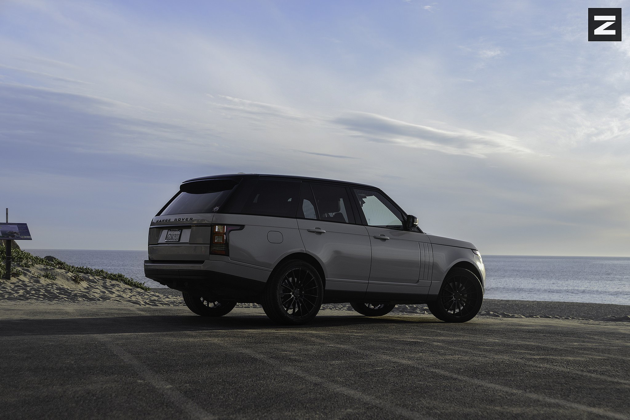 White Range Rover with Roofline Spoiler - Photo by Zito Wheels