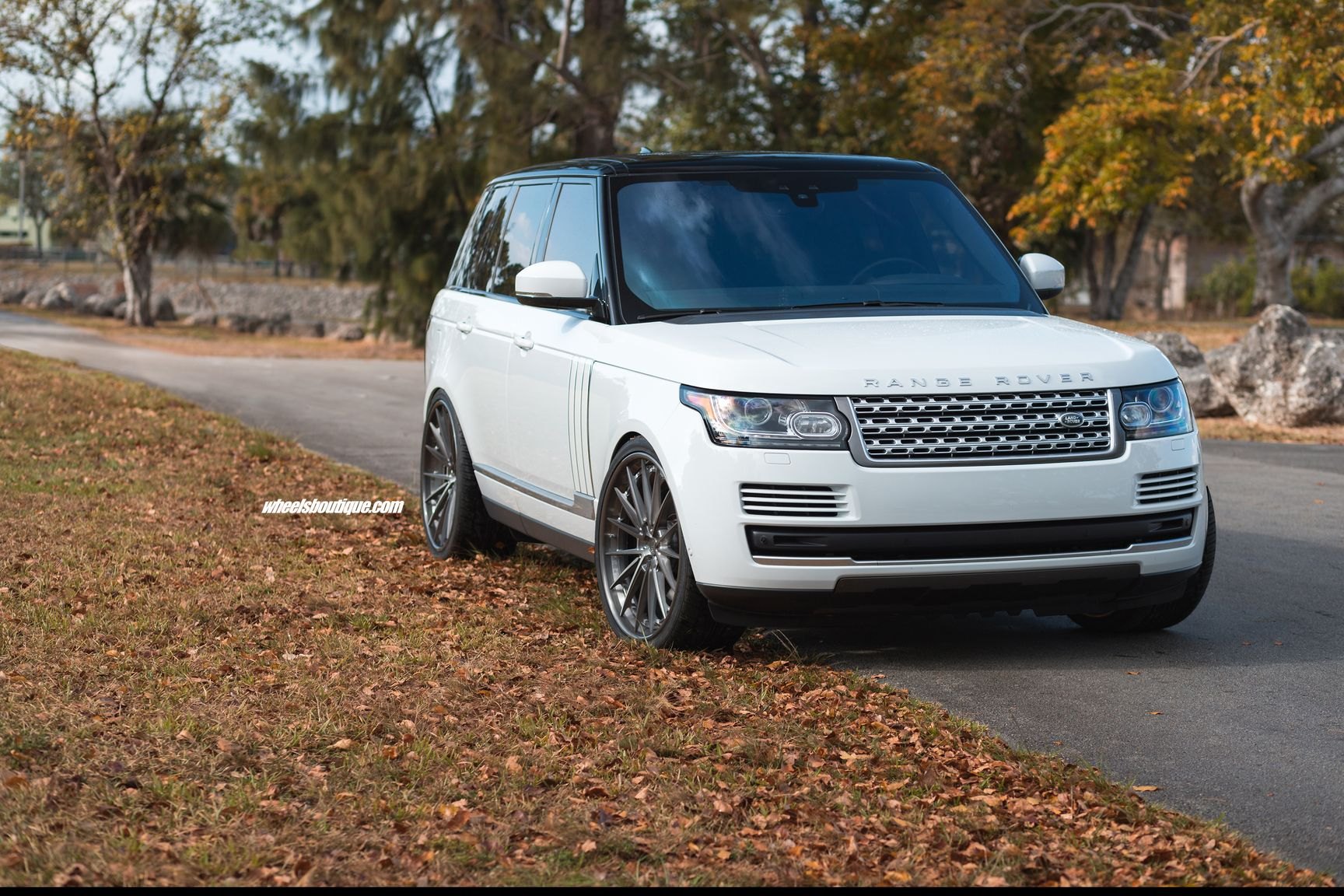 White Range Rover with Custom Projector Headlights - Photo by Anrky Wheels