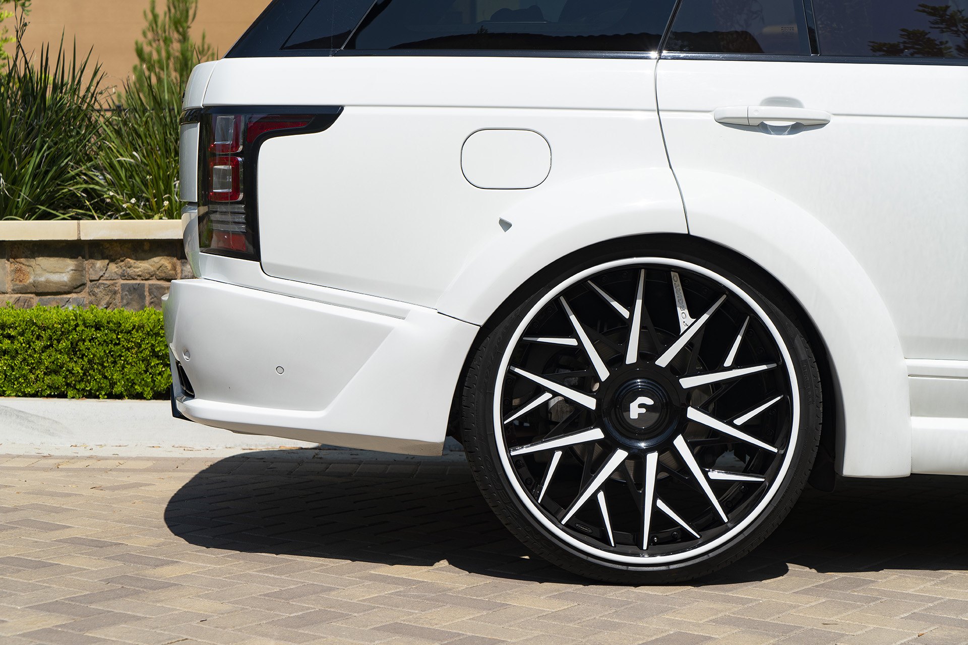 Pirelli Tires on Custom White Range Rover - Photo by Forgiato