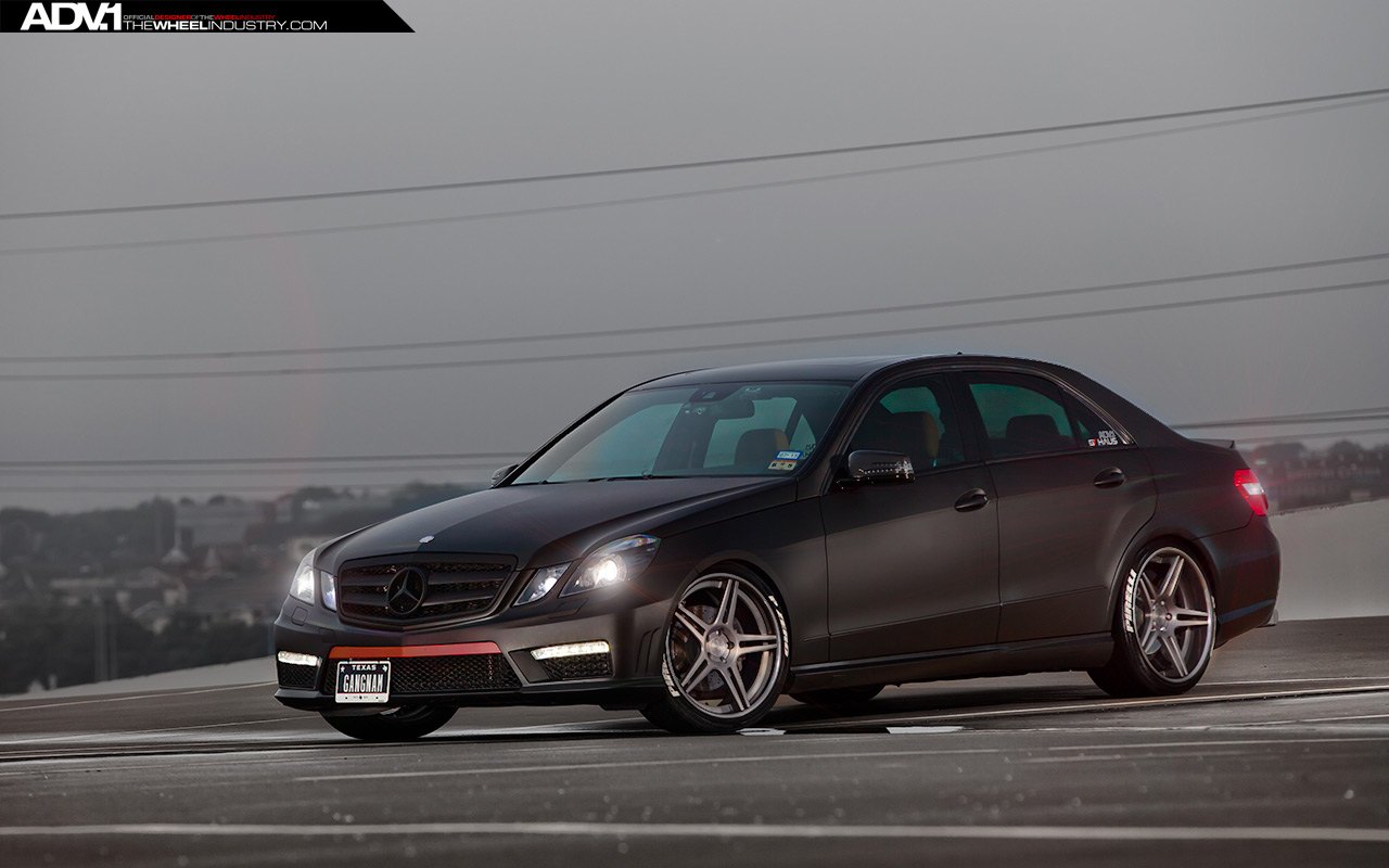Red Custom Bumper Accent on Matte Black Mercedes E63 AMG - Photo by ADV.1