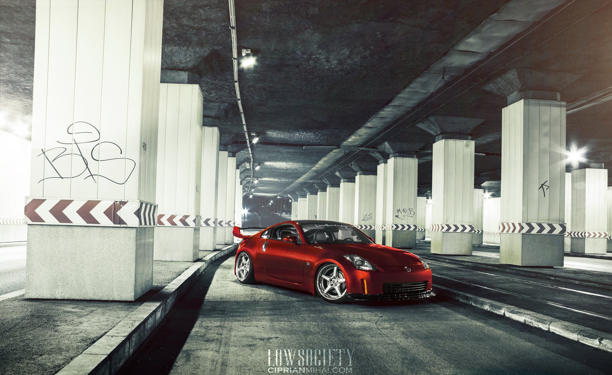 Red Nissan 350Z with Custom Front Lip - Photo by Ciprian Mihai