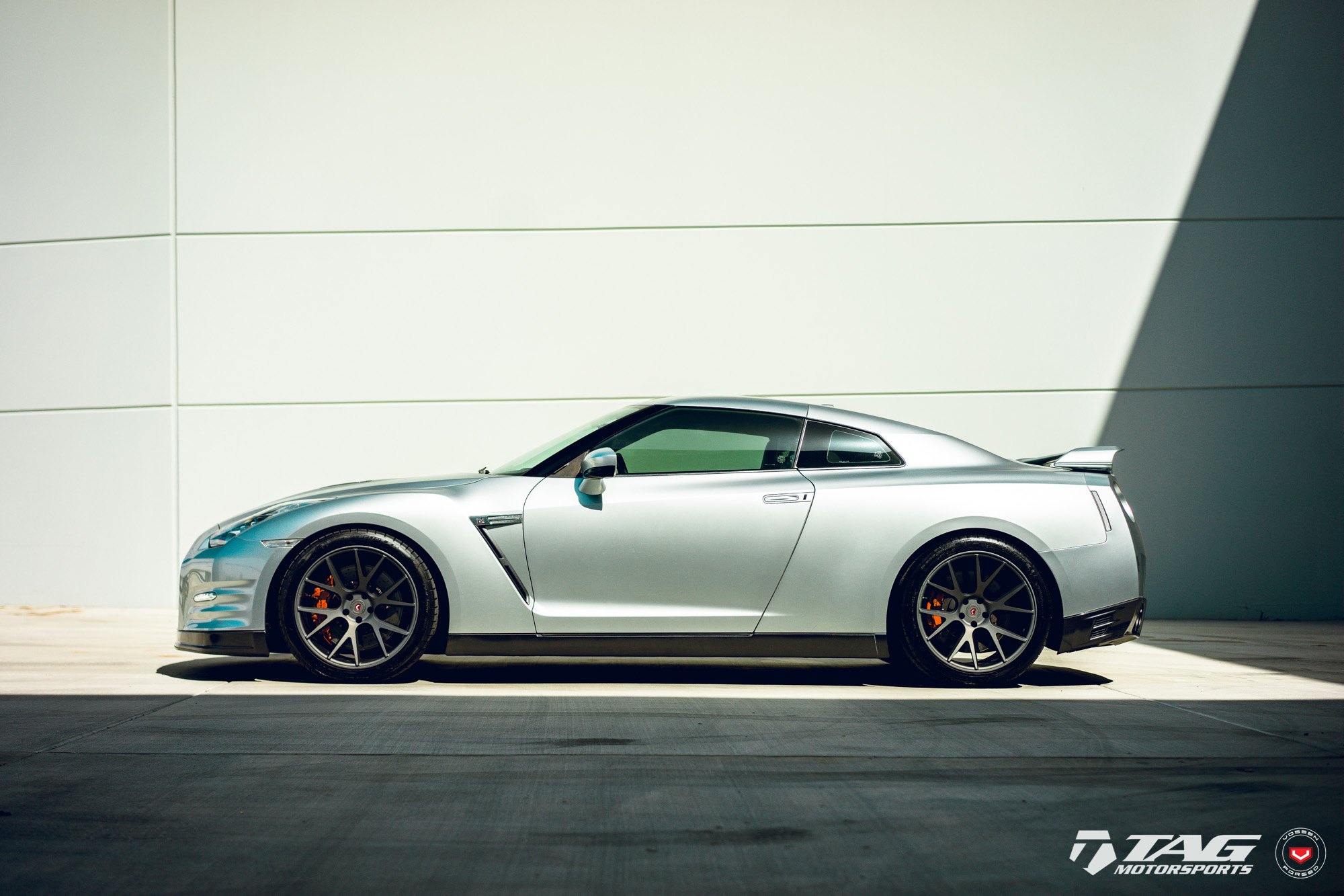 Silver Nissan GT-R with Aftermarket Side Skirts - Photo by Vossen