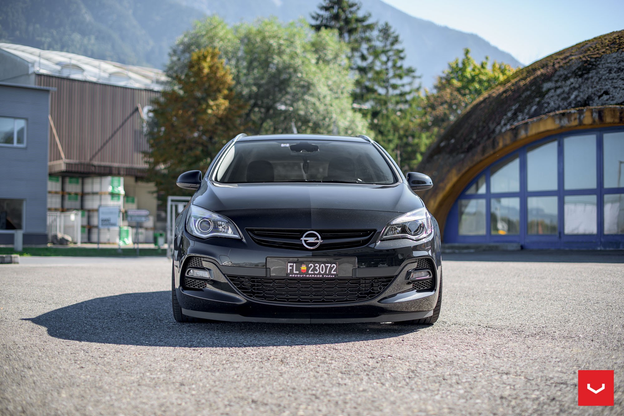 Custom Black Front Bumper on Opel Astra - Photo by Vossen