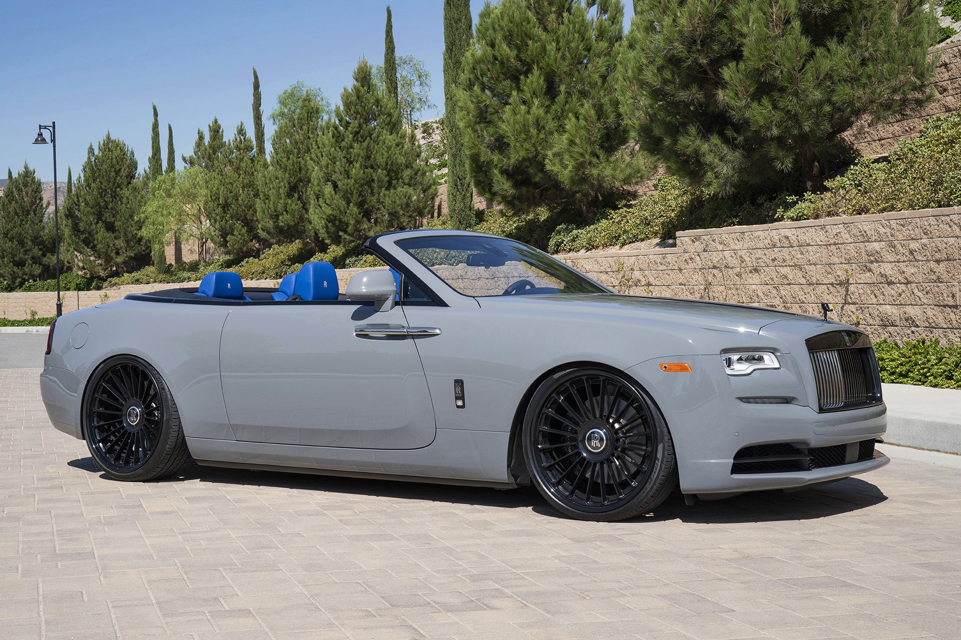 Crystal Clear Headlights on Gray Convertible Rolls Royce Dawn - Photo by Forgiato