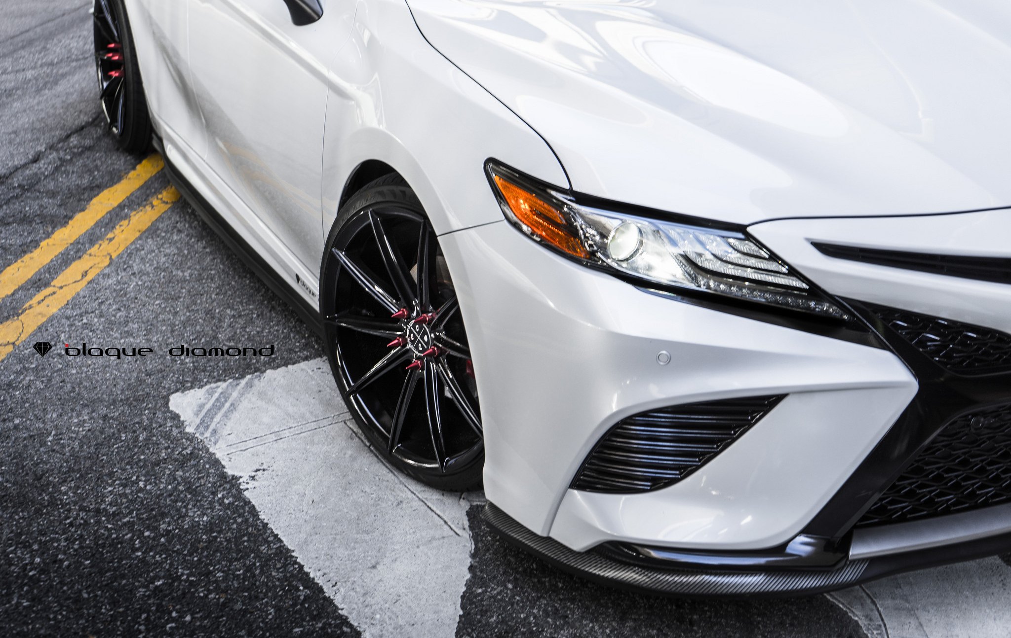 Blacked Out Mesh Grille on White Toyota Camry - Photo by Blaque Diamond Wheels