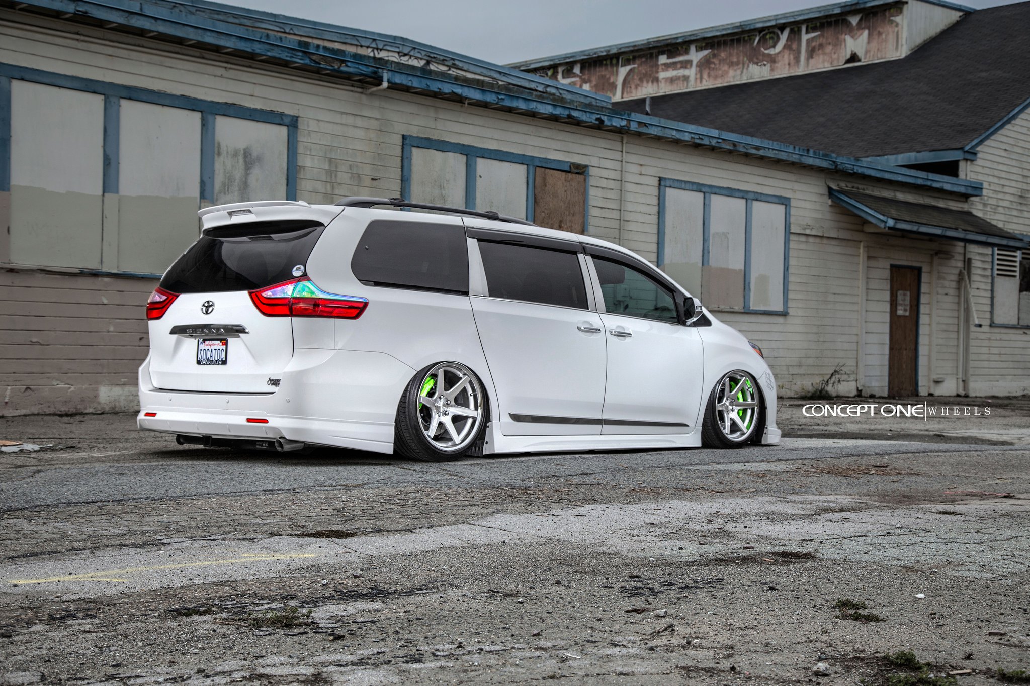 Roofline Spoiler with Light on White Toyota Sienna - Photo by Concept One